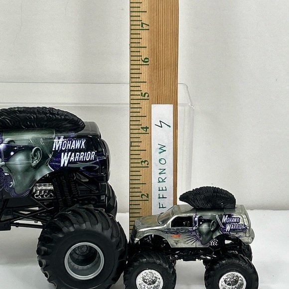 Hot Wheels Monster Jam Truck Mohawk Warrior Lot 1:64 1:24 - Picture 2 of 13